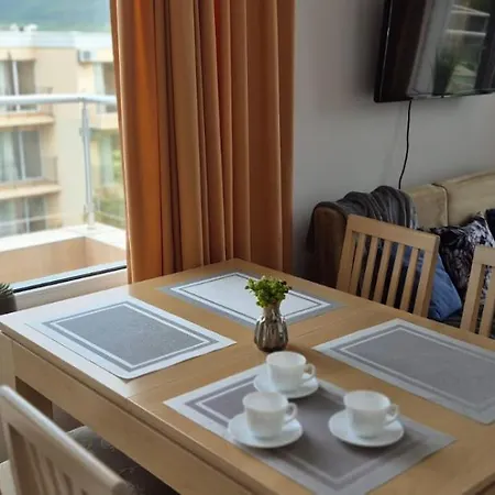 Elegant In Yassen By Menada Apartment *